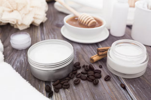 Peptydy w kosmetykach – jak działają anti-aging?
